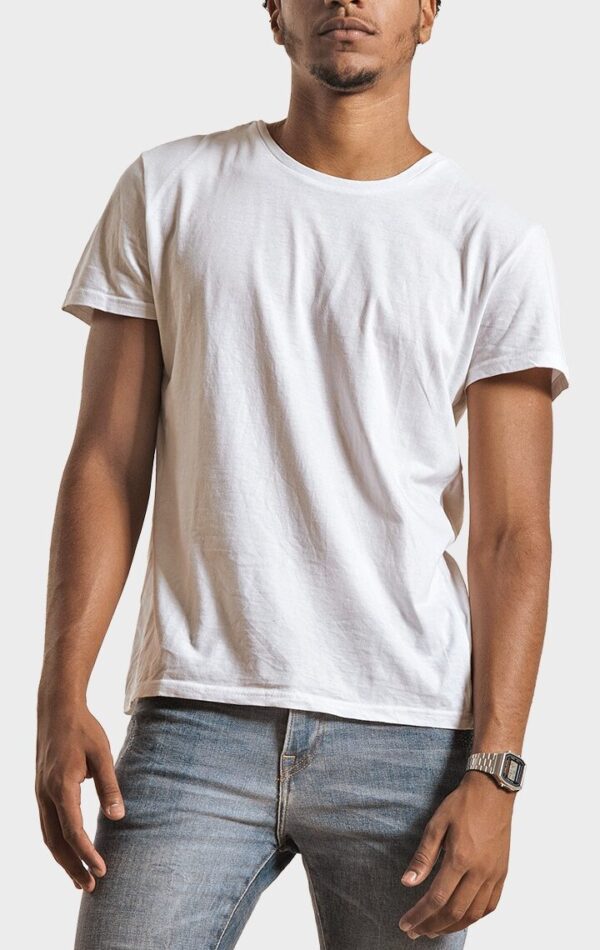 Playera cuello redondo para hombre o mujer.